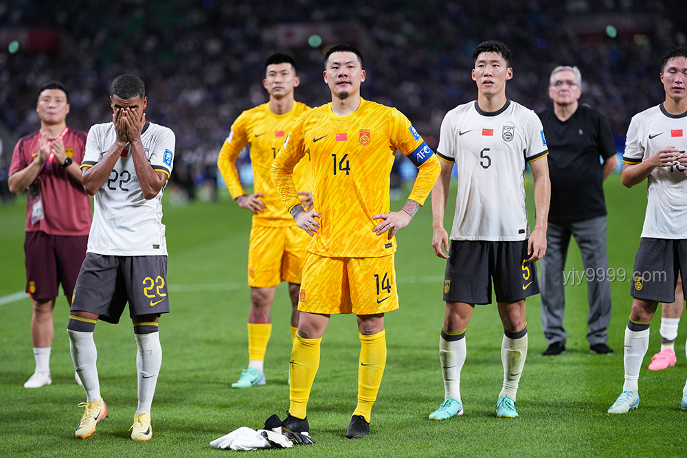 国足无缘2026世界杯，伊万帅位存疑及接任人选分析